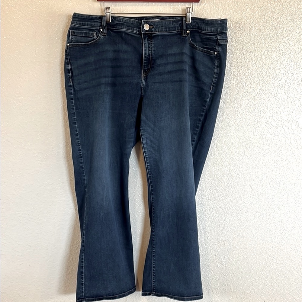 Lane Bryant Flex Magic Waistband Signature Fit Mid-Rise Boot Jeans
